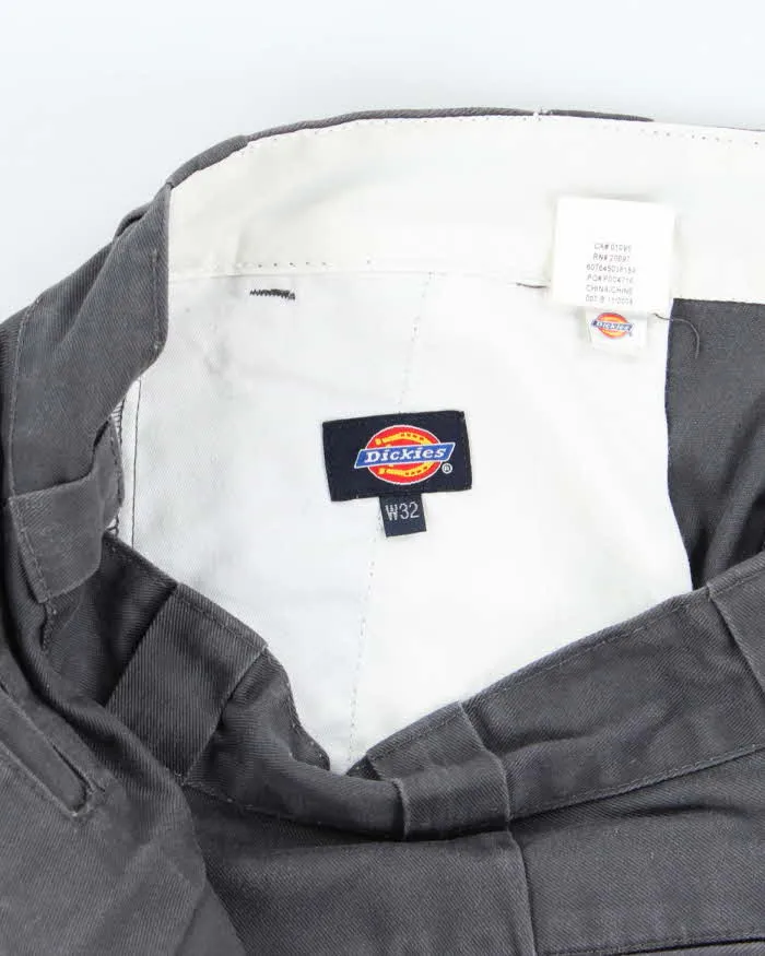 Vintage Dickies Grey Baggy Shorts - W32 sold by Rokit product image thumbnail 5