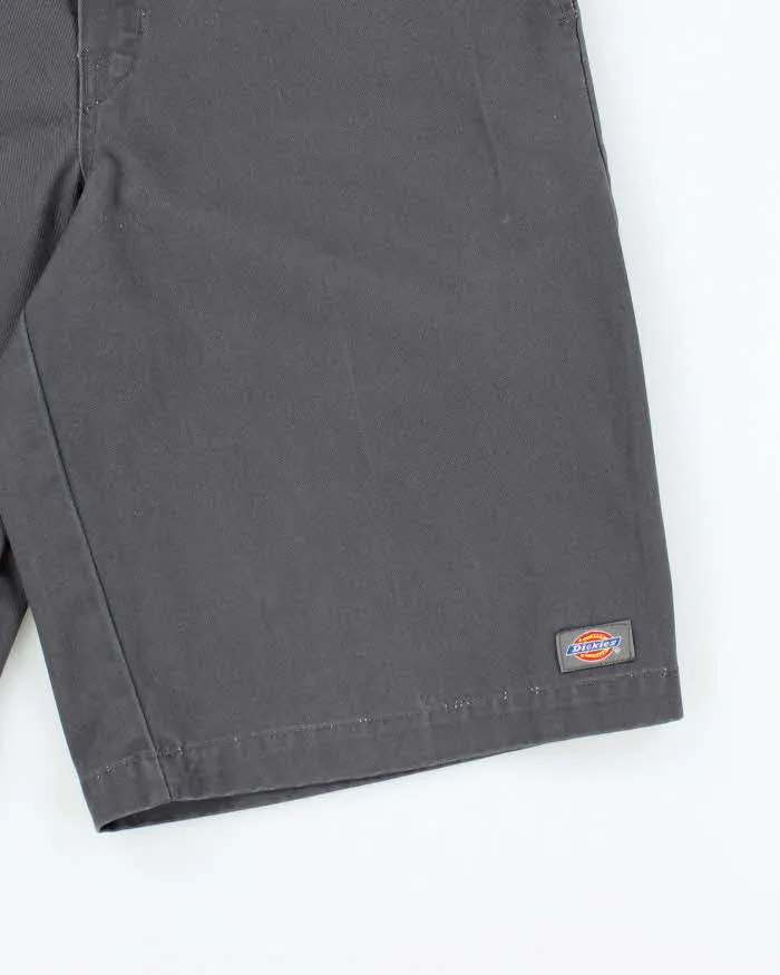 Vintage Dickies Grey Baggy Shorts - W32 sold by Rokit product image thumbnail 3