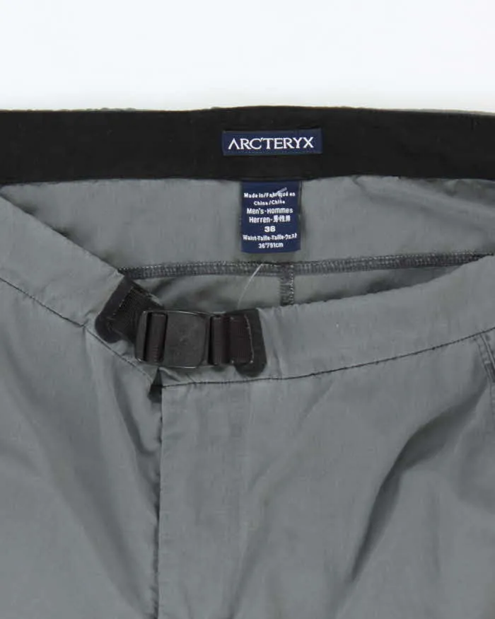 Vintage Y2K Arc'teryx Lightweight Multi Pocketed Utility 3/4 Length Trousers - W36 L21 sold by Rokit product image thumbnail 5