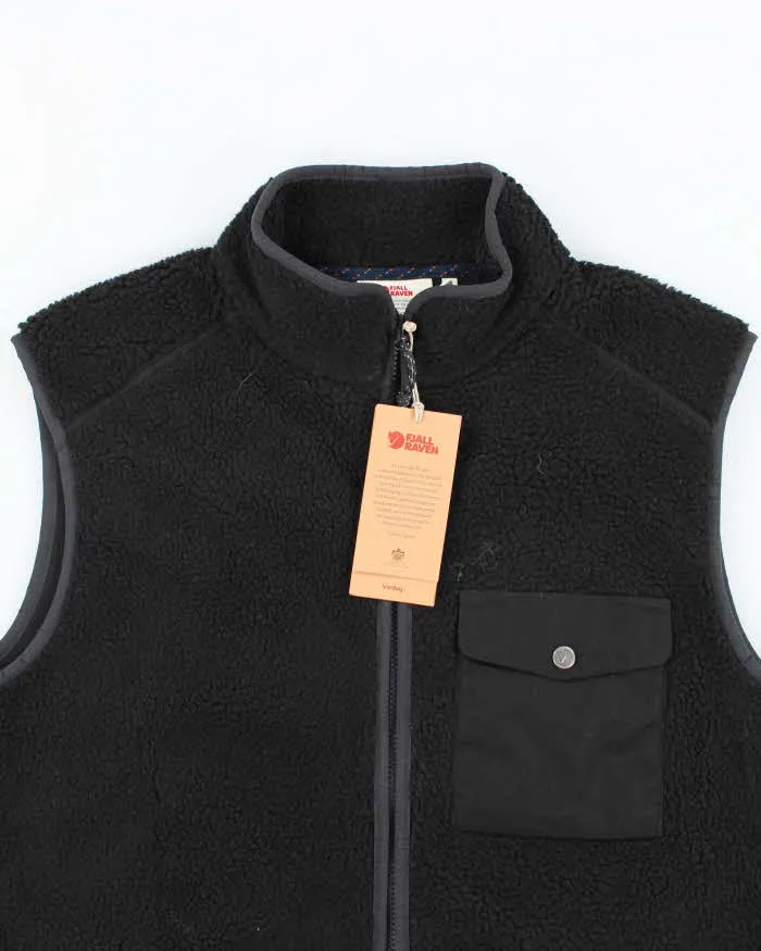 Fjall Raven Deadstock Black Sleeveless Fleece - L sold by Rokit product image thumbnail 3