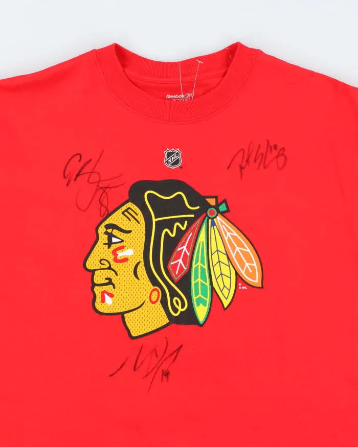 Vintage Reebok Chicago Black Hawks Team Signed Graphic T-Shirt - L sold by Rokit product image thumbnail 3