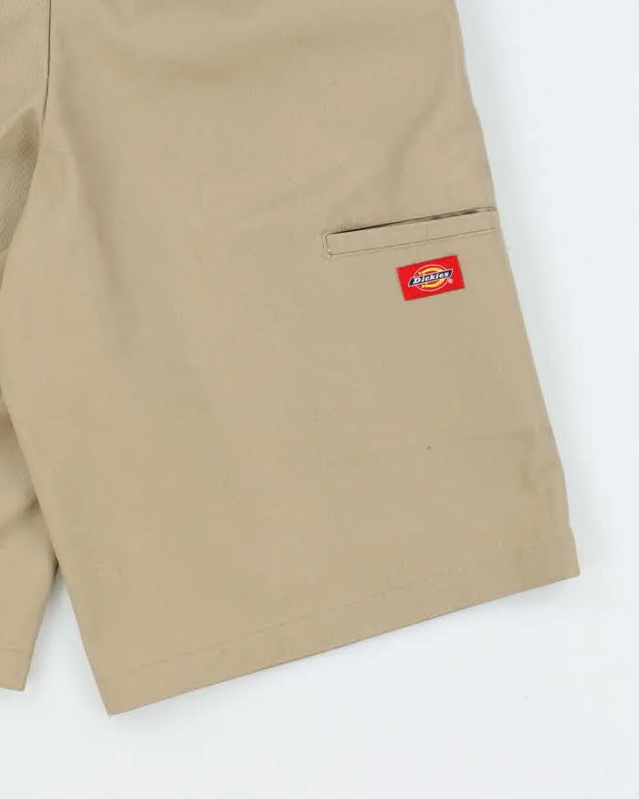 Vintage Y2k Dickies Beige Baggy Shorts - W32 L13 sold by Rokit product image thumbnail 4