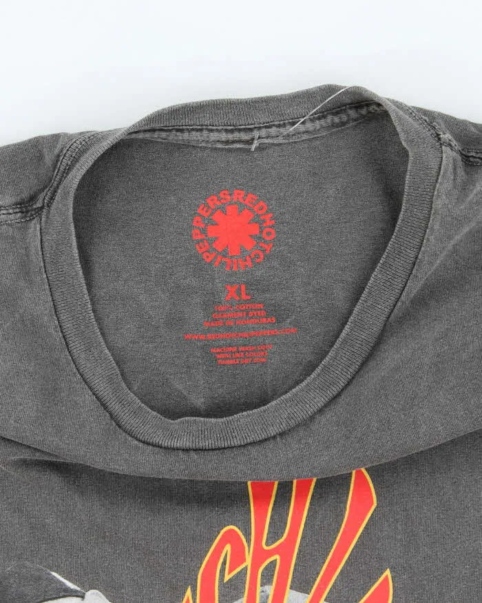 Red Hot Chilli Peppers Faded 2022/23 Tour T-Shirt - XL sold by Rokit product image thumbnail 5