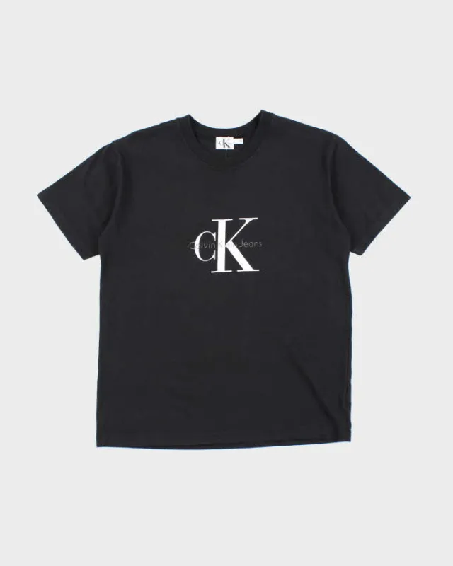 Vintage Y2K Calvin Klein Spell Out Graphic T-Shirt - M sold by Rokit