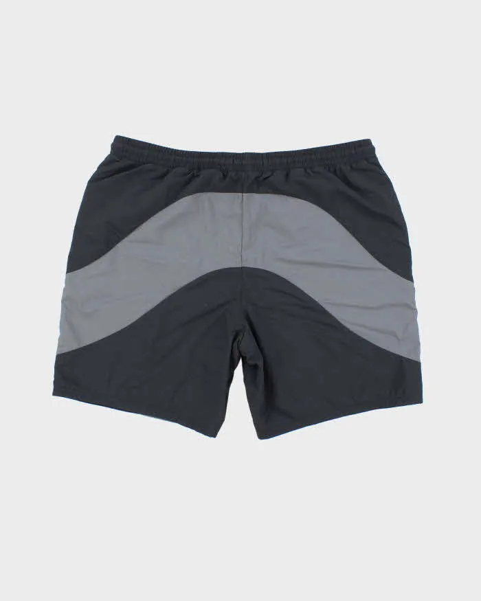 Vintage Oakley Two Tone Sports Shorts - L sold by Rokit product image thumbnail 2