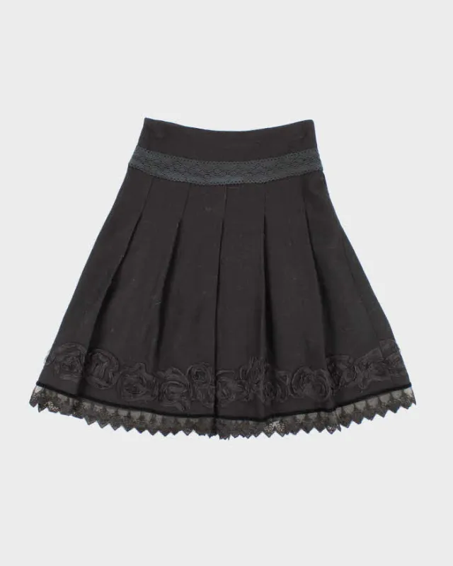 Baimijier Thick Black Lined Embroidered Skirt - S sold by Rokit