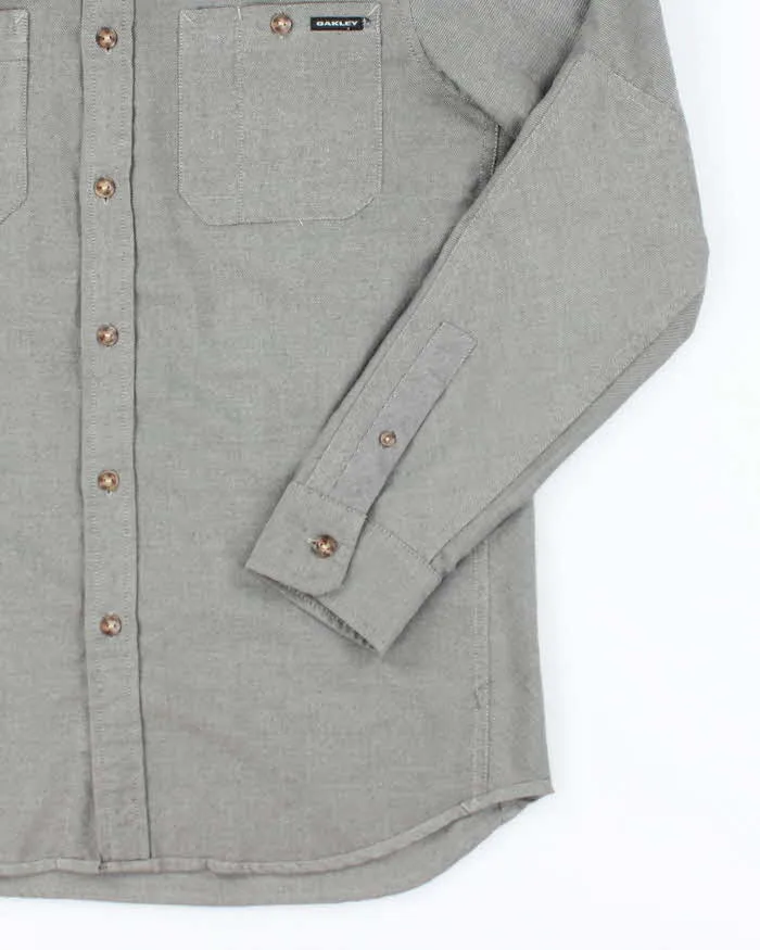 Men's Oakley Grey Button Up Shirt - M sold by Rokit product image thumbnail 4
