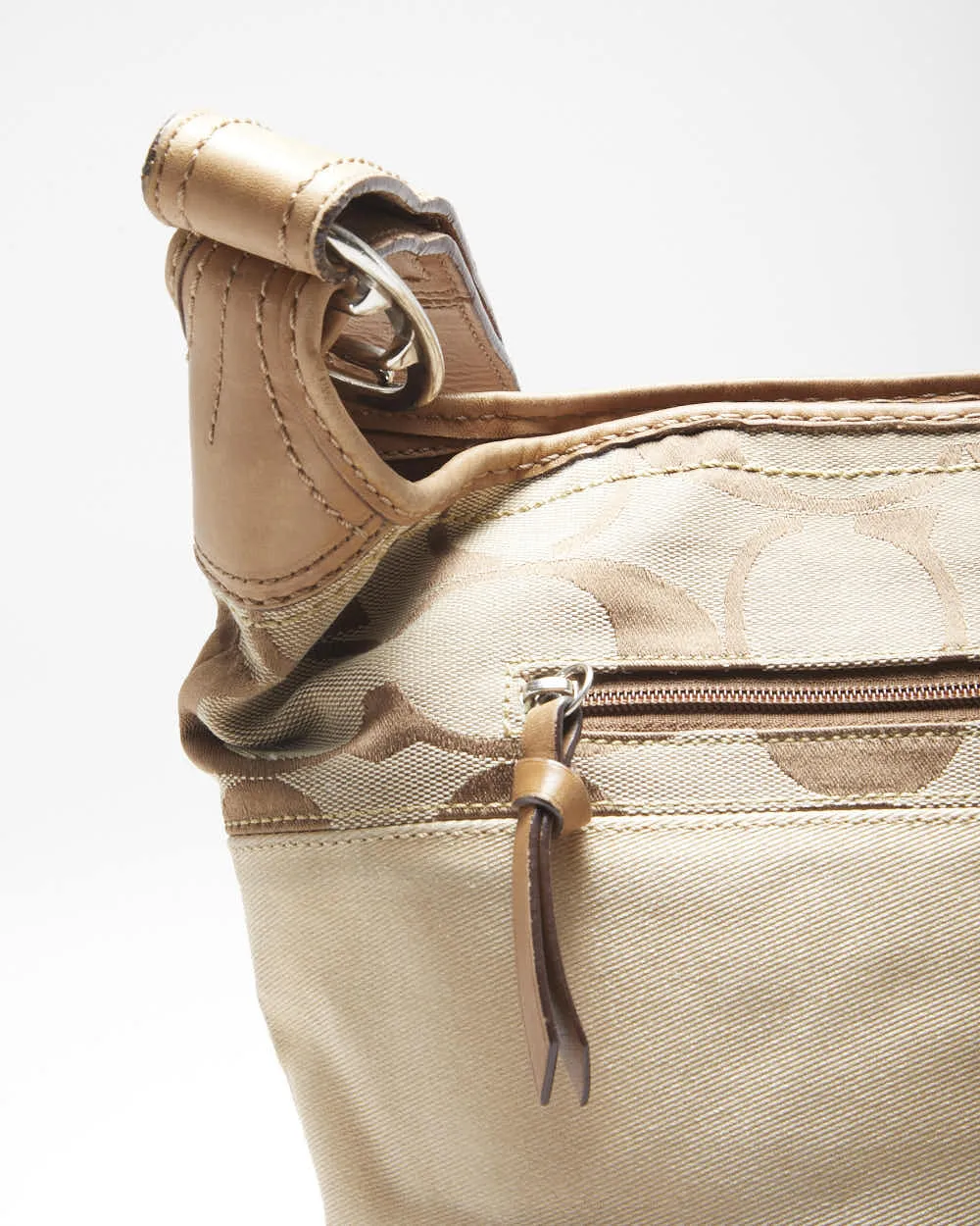 Vintage Y2k 00s Coach Bucket Bag sold by Rokit product image thumbnail 3