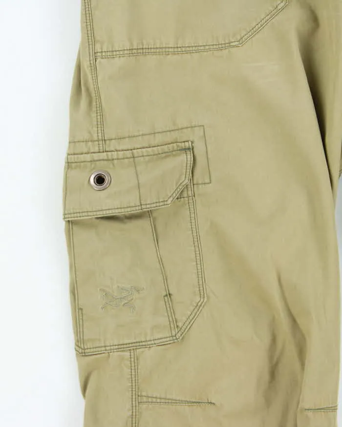 Vintage Arc'teryx Cargo Trousers - W32 L30 sold by Rokit product image thumbnail 4