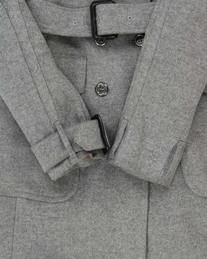 Vintage 00s Women's Burberry Grey Wool Overcoat - XS sold by Rokit product image thumbnail 5