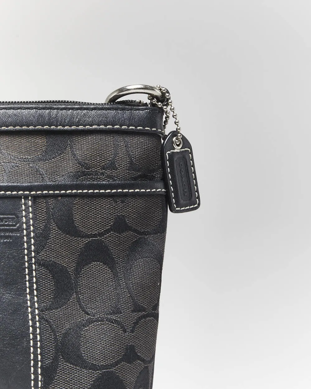 Vintage Y2k 00s Coach Side Bag sold by Rokit product image thumbnail 4