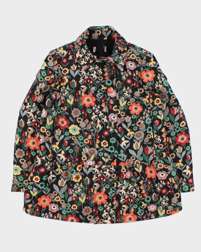 Vintage 00s Women's
Valentino Red Floral Double Breasted Jacket - L sold by Rokit