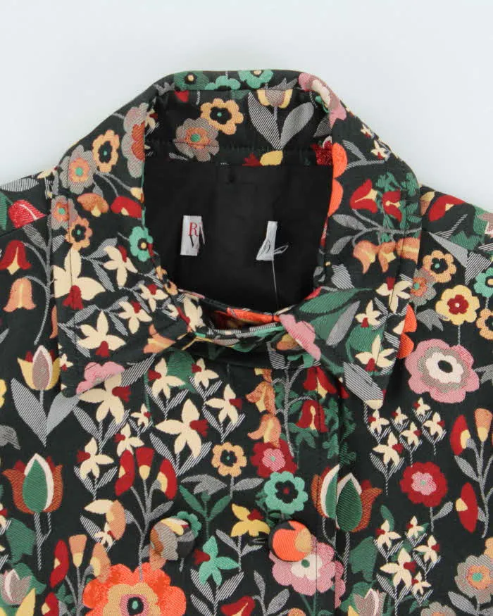 Vintage 00s Women's
Valentino Red Floral Double Breasted Jacket - L sold by Rokit product image thumbnail 3