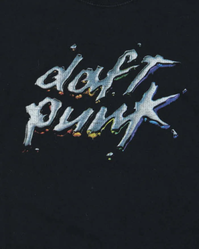 Vintage 2005 Daft Punk Fruit Of The Loom Tour T-Shirt - M sold by Rokit product image thumbnail 4