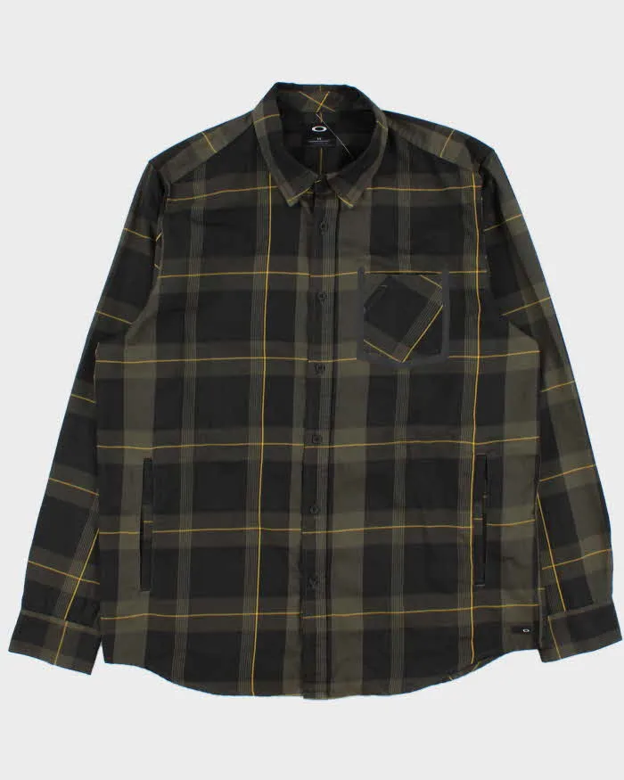 Vintage Oakley Plaid Hip Pocket Long Sleeve Over Shirt - L sold by Rokit