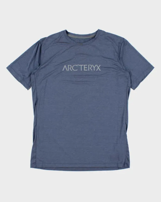 Vintage Arc'teryx Centre Crewneck Active T-Shirt - XL sold by Rokit