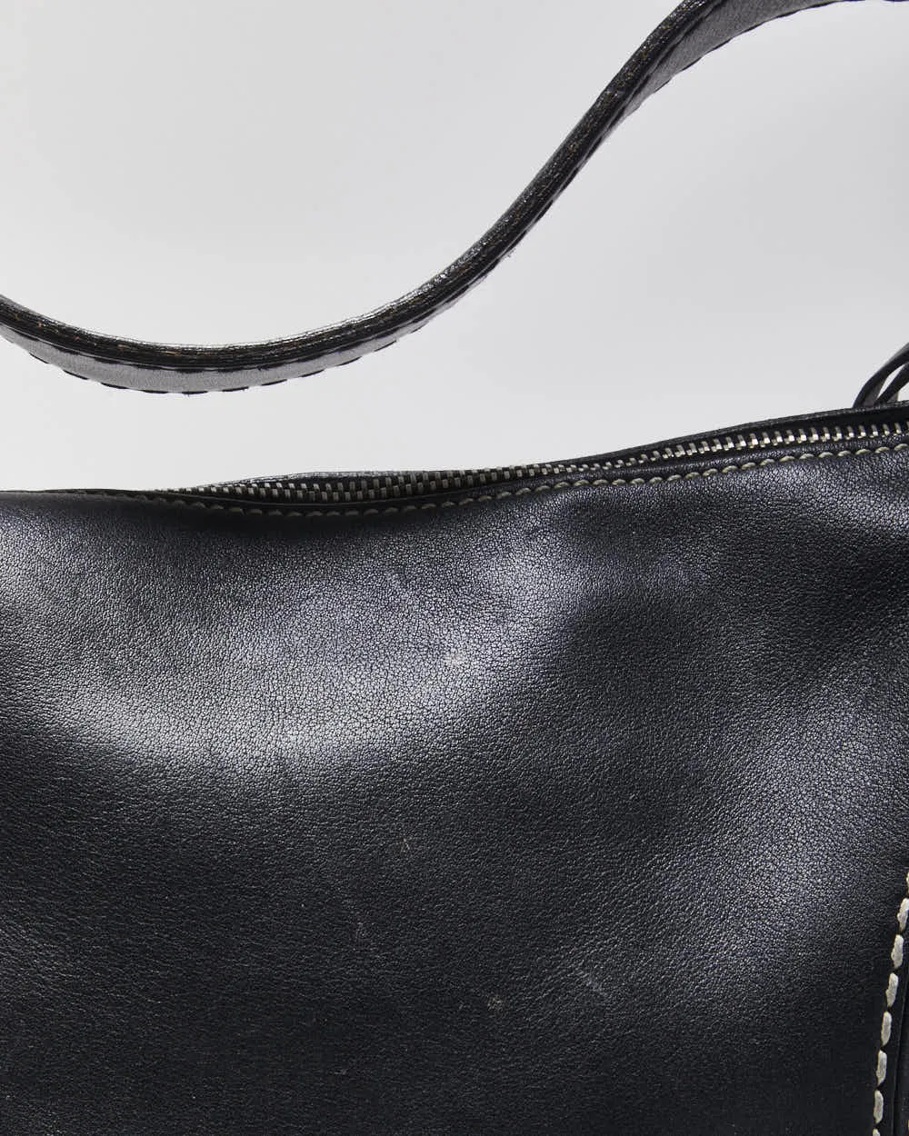 Vintage Tod's Leather Contrast Stitch Handbag sold by Rokit product image thumbnail 4