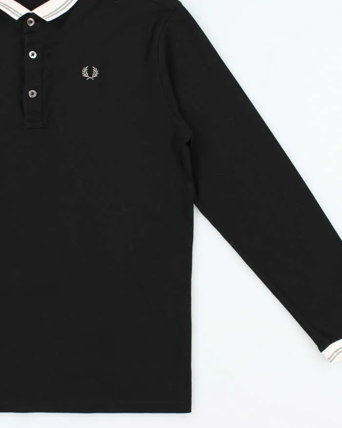 Vintage Y2K 00s Fred Perry Metallic Embroidered Long Sleeve Polo Shirt - M sold by Rokit product image thumbnail 3
