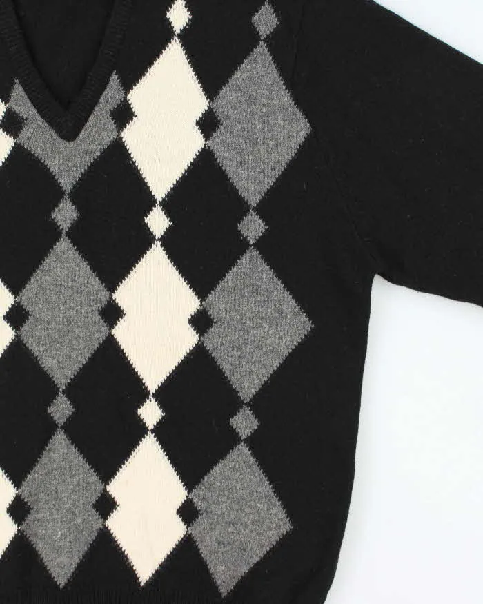 Vintage 1990s Johnstons Of Elgin Scottish Lambswool V-Neck Argyle Knit Jumper - XL sold by Rokit product image thumbnail 3