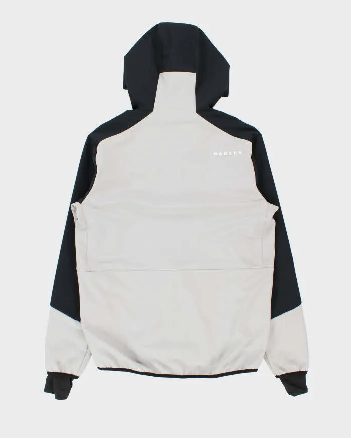 Vintage Oakley Juniper Two-Tone Hooded Waterproof Zip-Up Tech Jacket - S sold by Rokit product image thumbnail 2