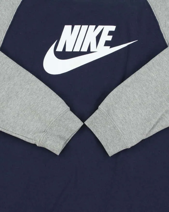 Vintage Y2K 00s Nike Spell Out Two-Tone Crewneck Sweatshirt - L sold by Rokit product image thumbnail 3