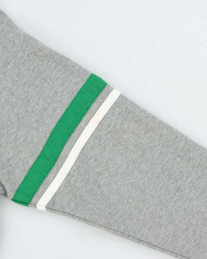 Vintage Y2K 00s Nike Spell Out Two-Tone Crewneck Sweatshirt - L sold by Rokit product image thumbnail 4