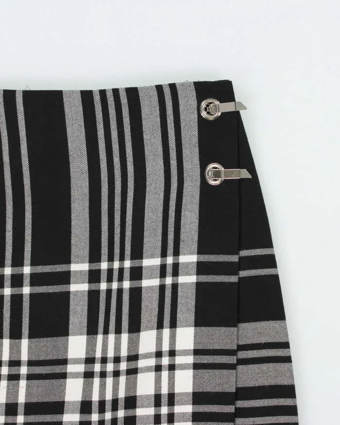 Vintage 00s Bandolini Checked Clasp Skirt - S sold by Rokit product image thumbnail 3