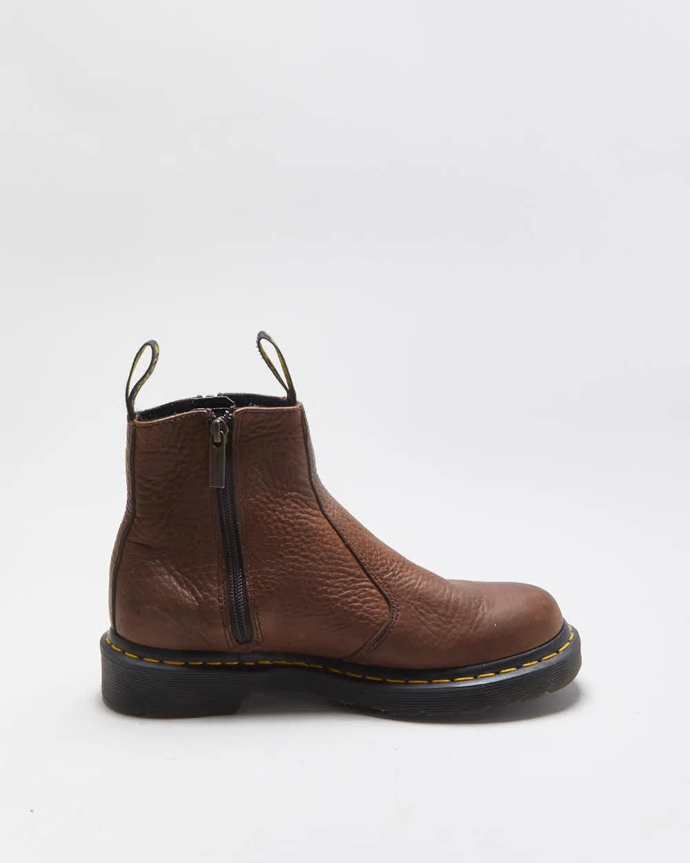 Dr Marten Pebbled Leather Chelsea Boots - UK5 sold by Rokit product image thumbnail 2