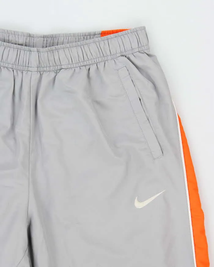 Vintage 00s Nike Soft Shell Tracksuit Bottoms - M sold by Rokit product image thumbnail 3