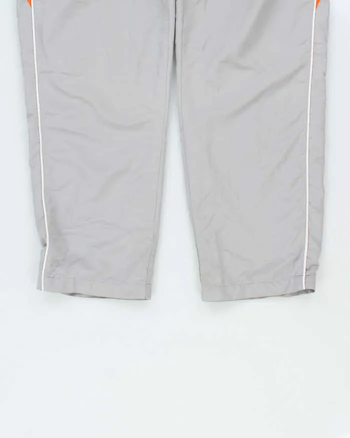 Vintage 00s Nike Soft Shell Tracksuit Bottoms - M sold by Rokit product image thumbnail 4