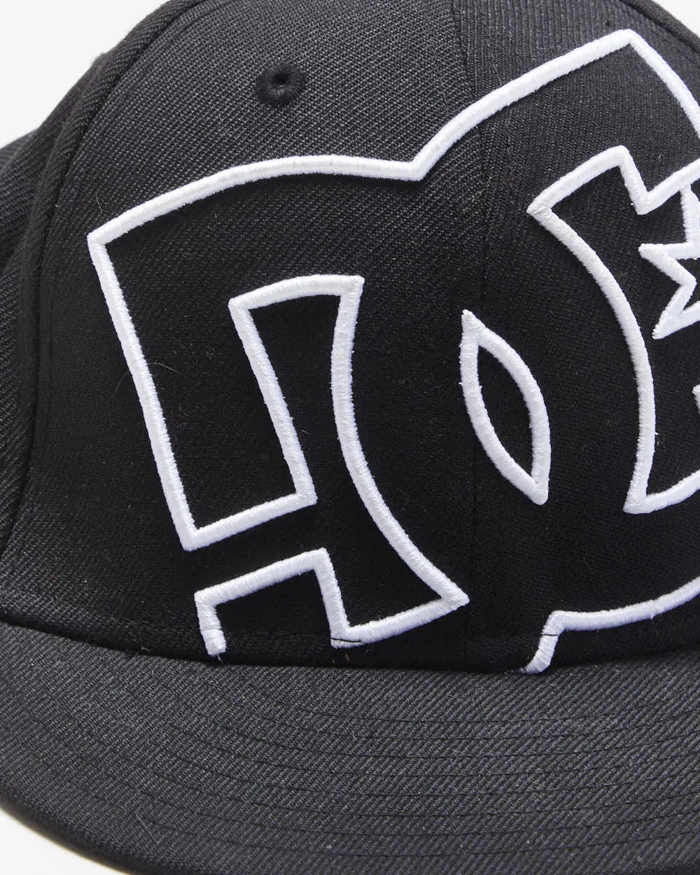 Vintage 00s New Era DC Shoe Co Snapback - 7 1/2 sold by Rokit product image thumbnail 3