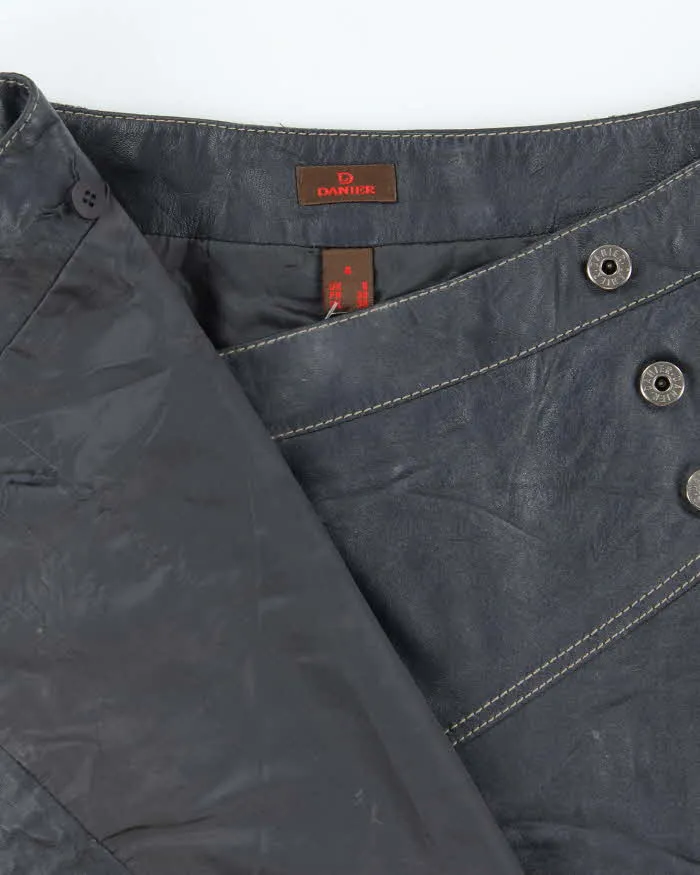 Vintage Danier Leather Wrap Skirt - XS sold by Rokit product image thumbnail 5