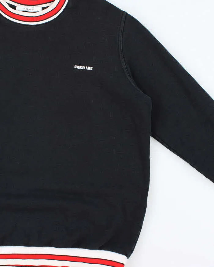 Vintage Givenchy Paris Rubberised Logo Crewneck Sweatshirt - M sold by Rokit product image thumbnail 3