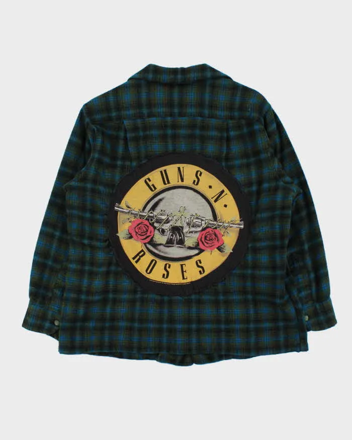 Vintage 1960s Pendleton Wool Guns & Roses Back Patch Flannel Shirt - M sold by Rokit product image thumbnail 2