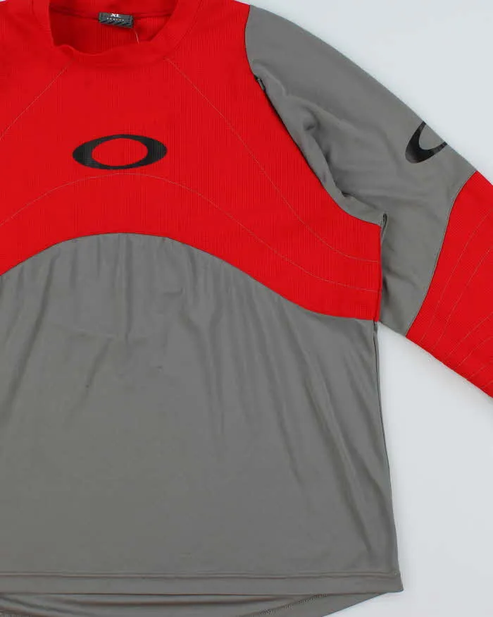 Vintage Y2K 00s Oakley Two-Tone Long Sleeve Active T-Shirt - XL sold by Rokit product image thumbnail 3