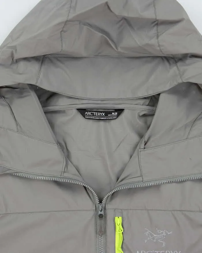 Vintage Arc'teryx Squamish Lightweight Hooded Windbreaker Jacket - M sold by Rokit product image thumbnail 5