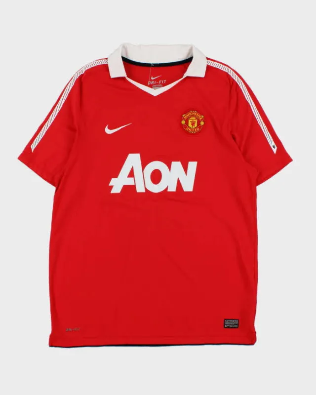 Vintage 2010-11 Nike Manchester United FC Home Football Kit - L sold by Rokit