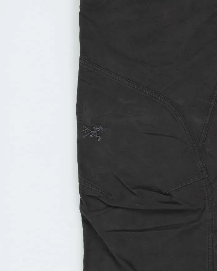 Vintage Arc'teryx Cronin Cotton Wide Leg Trousers - W34 L30 sold by Rokit product image thumbnail 5