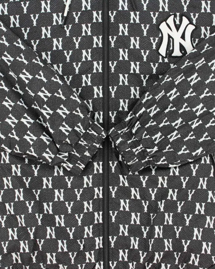 Vintage MLB New York Yankees Patch Monogram Soft Shell Hooded Windbreaker Jacket - M sold by Rokit product image thumbnail 5