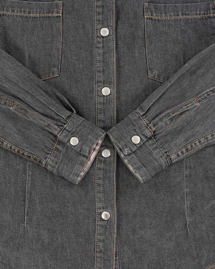 Vintage Y2K 00s Burberry Women's Snap Button Denim Long Sleeve Shirt - M sold by Rokit product image thumbnail 4