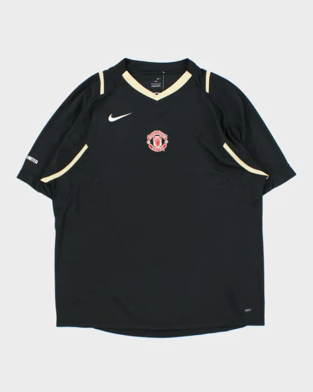 Vintage 2006-07 Nike Manchester United FC Dri-Fit Training Shirt - L sold by Rokit