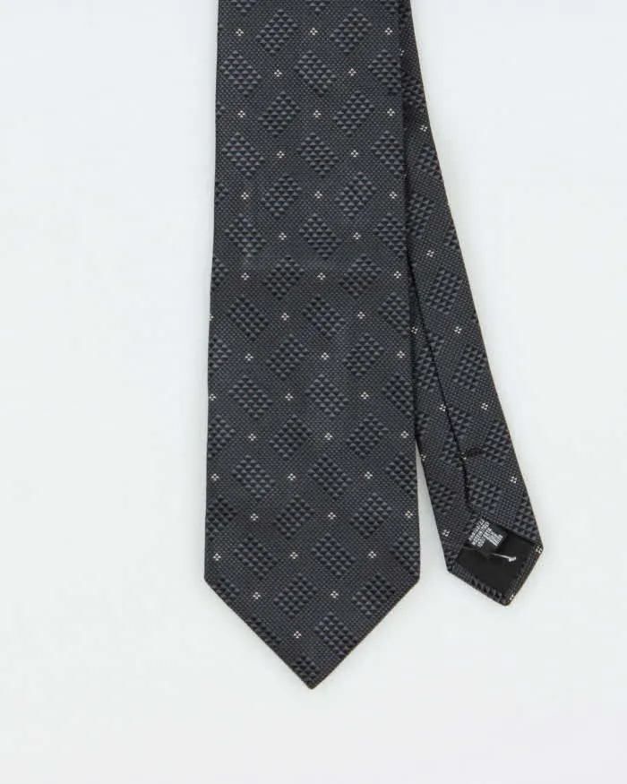 Vintage Giorgio Armani Patterned Silk Tie sold by Rokit product image thumbnail 2