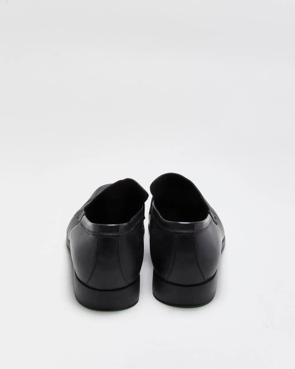 Vintage Y2K 00s Gucci Tom Ford Matte Leather Penny Loafers - UK9.5 sold by Rokit product image thumbnail 4