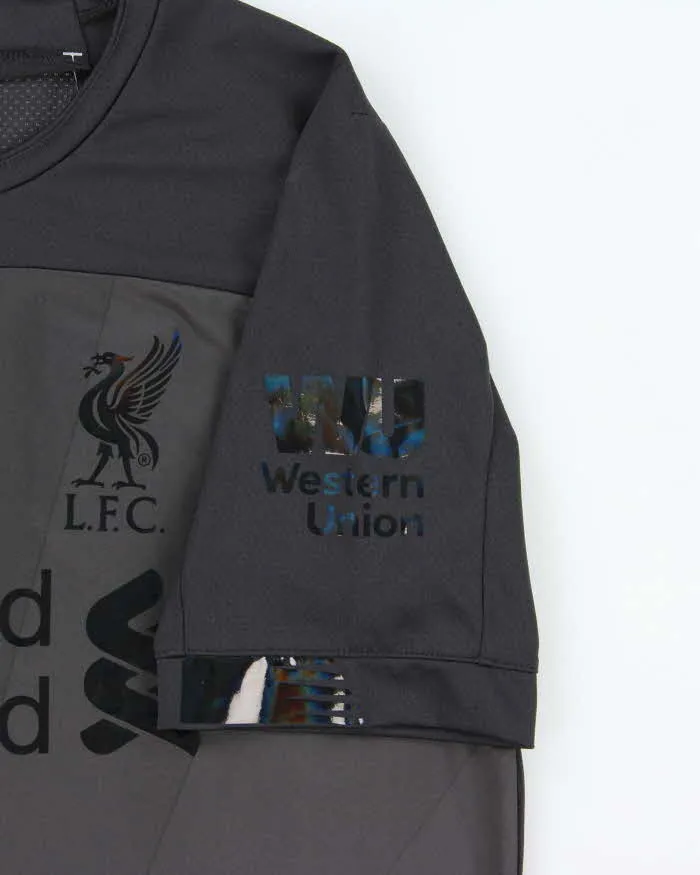 2019-20 New Balance Liverpool FC Blackout Shirt - M sold by Rokit product image thumbnail 4