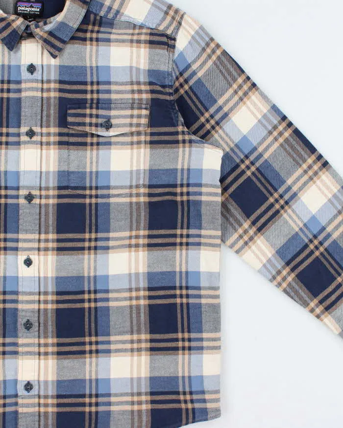 Vintage Patagonia Flannel Shirt - L sold by Rokit product image thumbnail 3