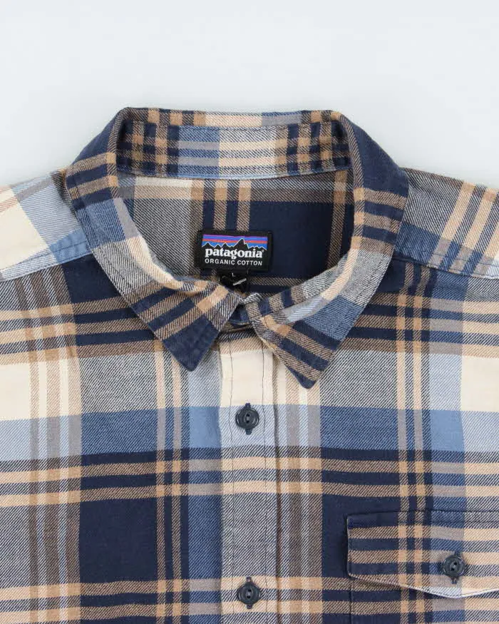 Vintage Patagonia Flannel Shirt - L sold by Rokit product image thumbnail 5