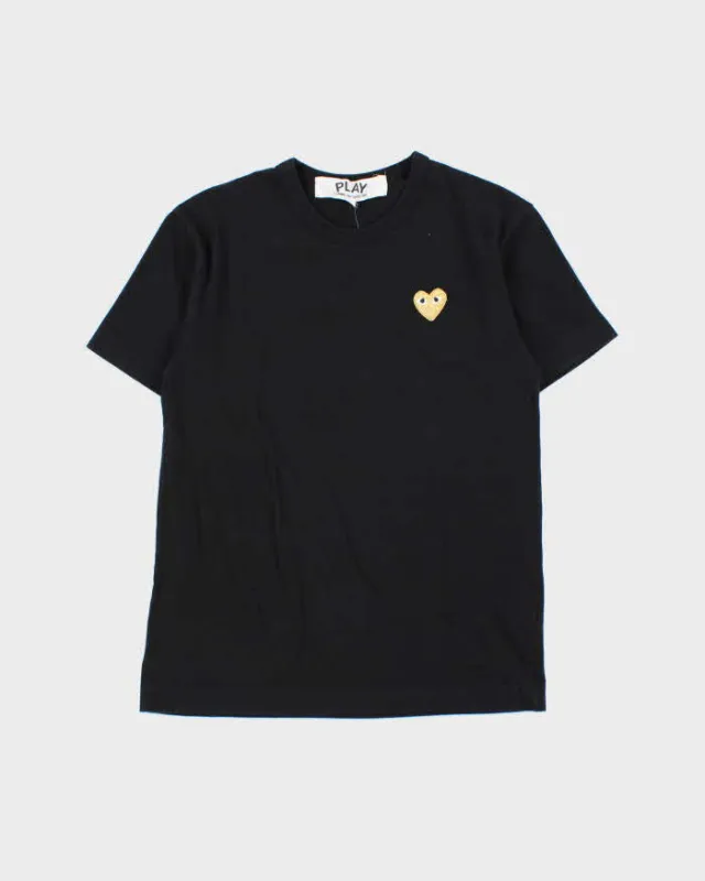 Vintage Comme Des Garcons Play T-shirt - M made by Rokit