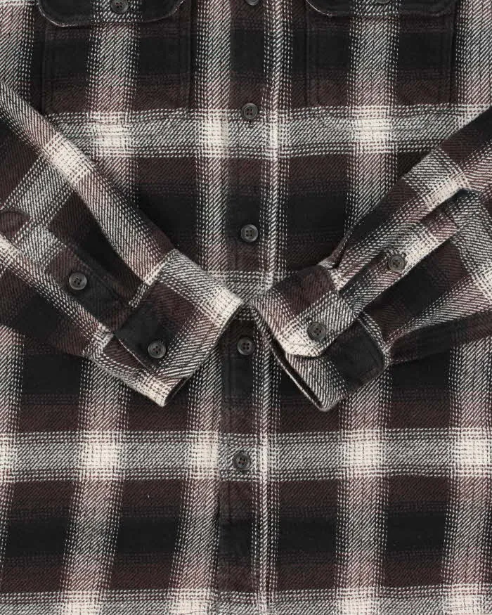 Vintage Orvis Heavyweight Flannel Shirt - L sold by Rokit product image thumbnail 4