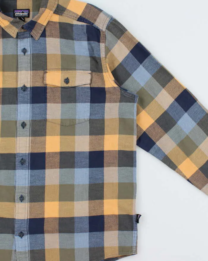 Vintage Patagonia Flannel Shirt - L sold by Rokit product image thumbnail 3