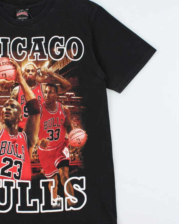 Vintage 00s Rock Tees Chicago Bulls Crewneck T-Shirt - M sold by Rokit product image thumbnail 3